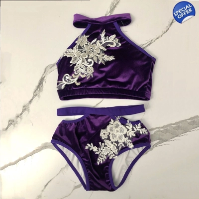 Narcissus Reflection