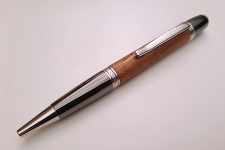 SB1 ballpoint in Bodleian library oak SB1 ballpoint in Bodleian library oak