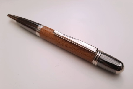 SB1 ballpoint in Bodleian library oak SB1 ballpoint in Bodleian library oak