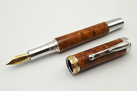 SF1 fountain pen in amboyna burr