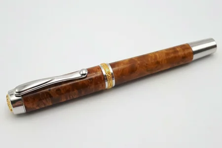 SF1 fountain pen in amboyna burr