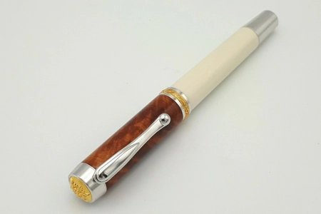 SF1 fountain pen in synthetic ivory and amboyna burr SF1 fountain pen in synthetic ivory and amboyna burr