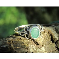 Emerald flower ring