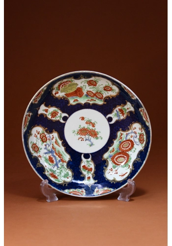 SOLD  First Period Worcester Saucer Dish with Kakiemon decoration