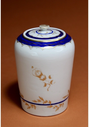 Worcester Tea Caddy c.1780