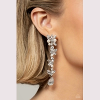 LIGHT at the Opera - White