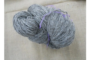 Medium Herdwick Rug Wool, 500g Medium Herdwick Rug Wool, 500g