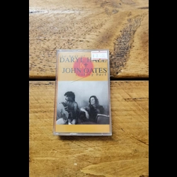 Daryl Hall & John Oates..