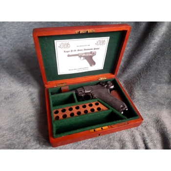 ANTIQUE CASE FOR LUGER P08 PISTOL