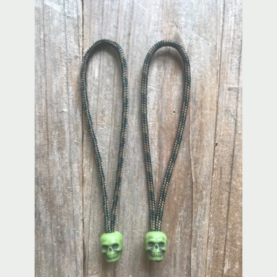 Woodland Camo 1 Pair Handmade Skull Paracord 3" 'Bivvy Zip Pulls'
