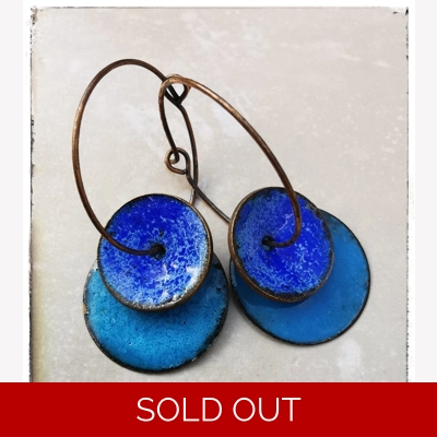 Double blue disc e..