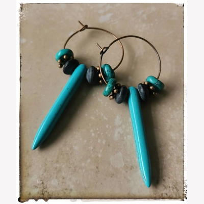 Turquoise point ho..