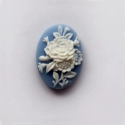 Flower cameo, 18mm x 13mm, blue and cream.