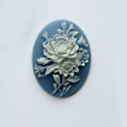Flower cameo, 24mm x 18mm, blue and ivory.