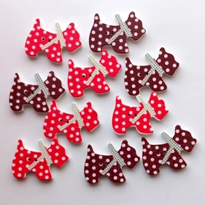 10 wooden scottie dog buttons red, brown