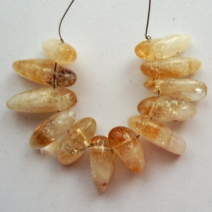 12 gold quartz dogtooth beads 12-20mm