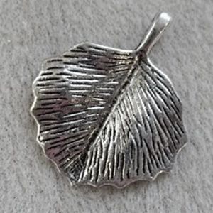 Large leaf pendant, silver plated