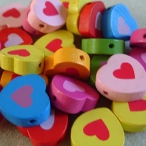 25 painted wooden heart beads, 20mm