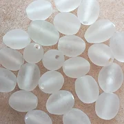 25 frosted white Indian glass beads, oval 11mm x 9mm