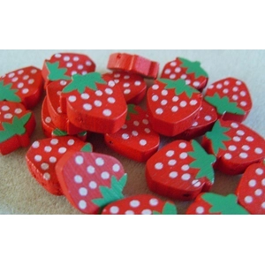20 red wooden strawberry beads