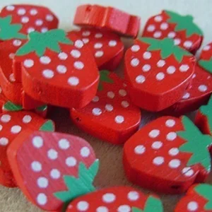 20 red wooden strawberry beads