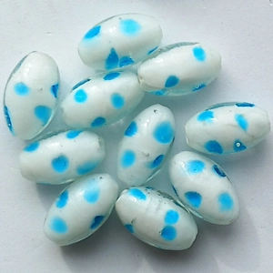 10 spotty oval beads, white and aqua, 23mm x 19mm