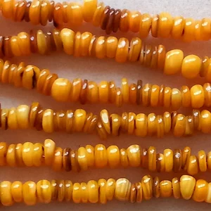 Strand dyed shell beads, 7