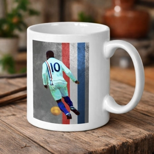 Escape to Victory Pelé Iconic Image Mug – Classic Football Movie Tribute Coffee Cup