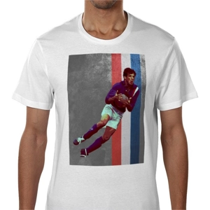 Escape to Victory Sylvester Stallone Hatch Iconic Image T-Shirt – Classic Football Movie Retro Tee