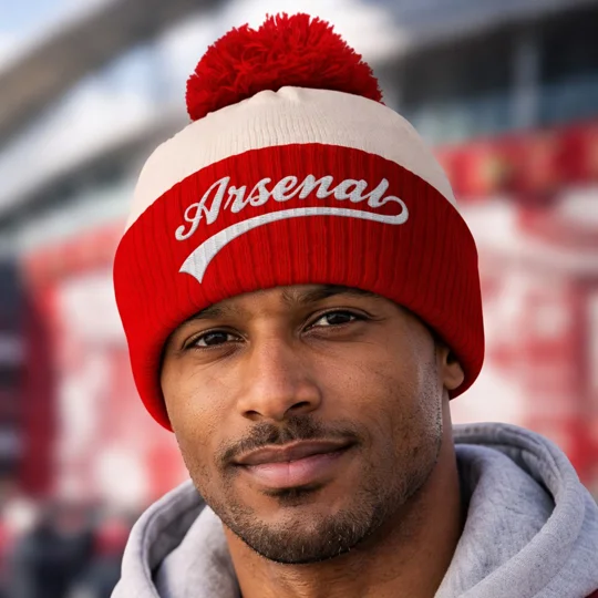 Arsenal-inspired retro-style embroidered football bobble hat