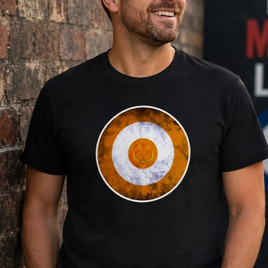 Hull-Inspired Mod-Style Retro Fans T-Shirt