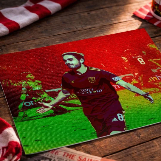 Livingston Scott Pittman Pop-Art Digital Art Print – Livi Midfield Hero Wall Art