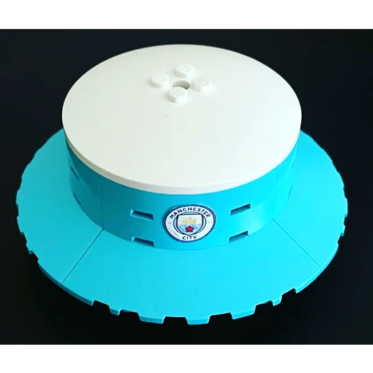 Man C Football Model Bucket Hat
