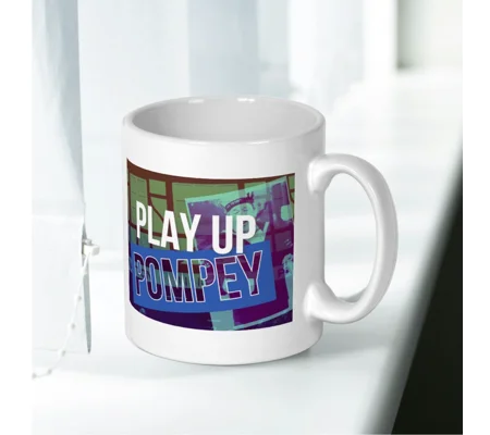 Portsmouth “Play Up Pompey” Retro Mug – Classic Pompey Fan Ceramic Cup