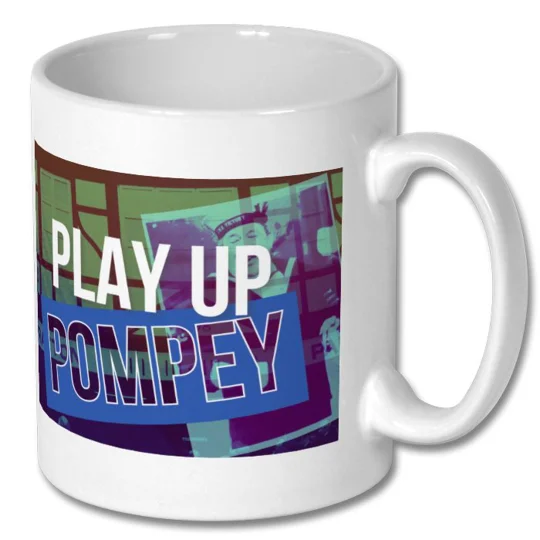 Portsmouth “Play Up Pompey” Retro Mug – Classic Pompey Fan Ceramic Cup