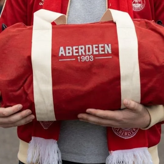Aberdeen-inspired retro football holdall kitbag with embroidered design