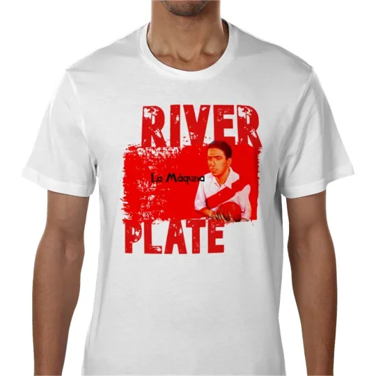 Ángel Labruna La Máquina-inspired River Plate T-shirt featuring vintage Argentine football artwork.