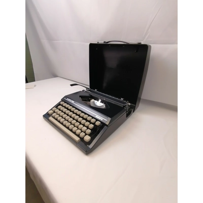 Silver-Reed Typewriter
