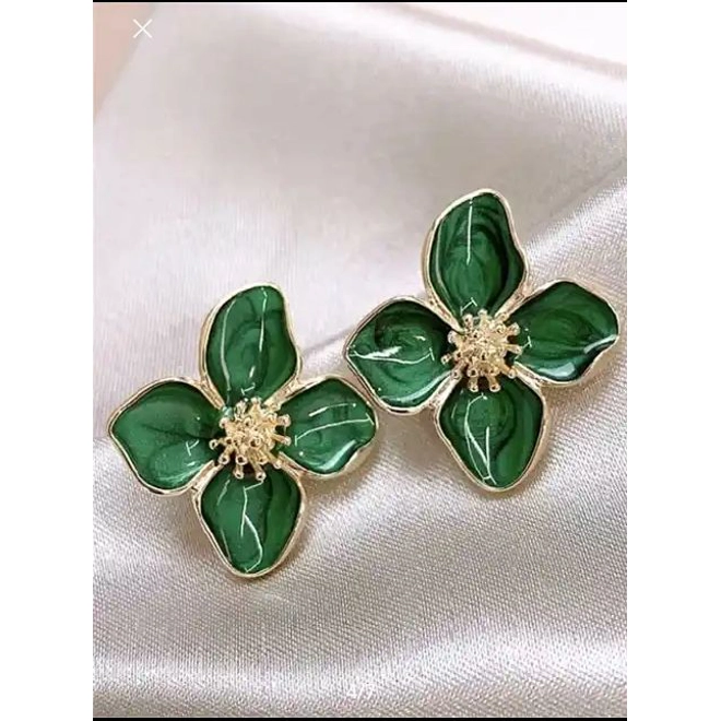 product Image for Gold Cute Floral Shaped Earrings
