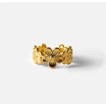 Beautiful Antique Ring ..