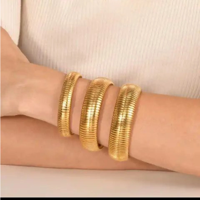 Additional Image for Simple And Beautiful Gold Bracelet