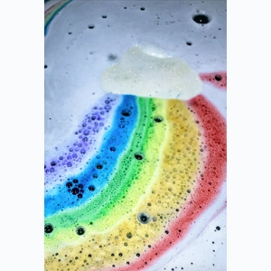 Rainbow Cloud Color Surprise Bath Bomb