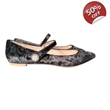 Eva Aiden velvet flats ..