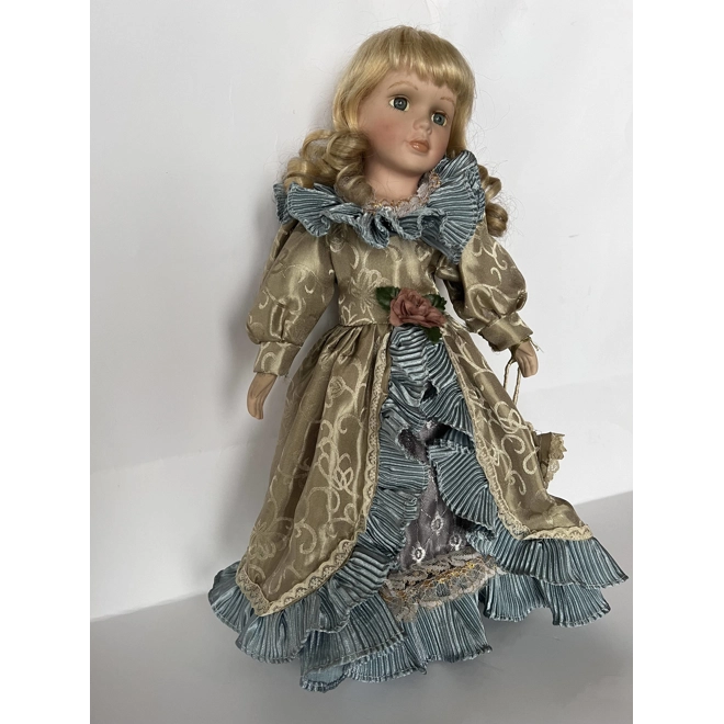 Additional Image for Amazing vintage doll
