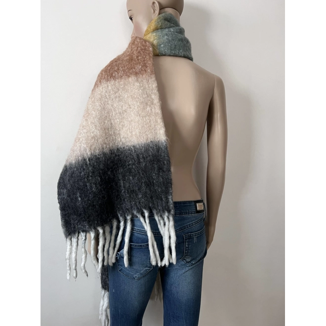 Additional Image for ICHI "Iavibe" scarf