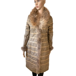 Coat with fox fur
