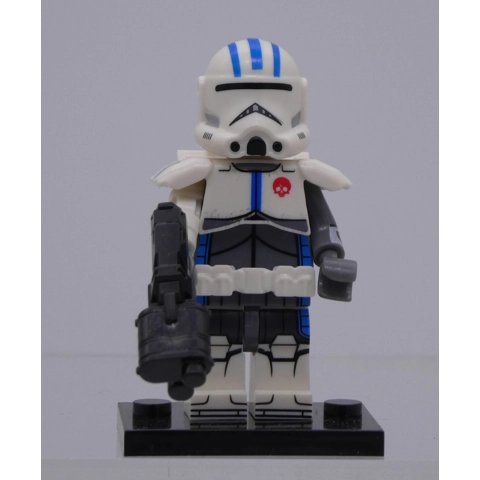 Star Wars mini figure