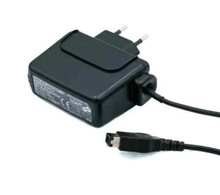 Original Netzteil für Game Boy Advance SP – Modell AGS-002