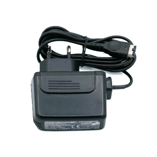 Original Netzteil für Game Boy Advance SP – Modell AGS-002