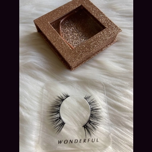 WONDERFUL LASHES